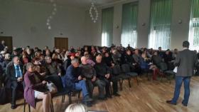 SIA "Jelgavas nekustamā īpašuma pārvalde" ar 98 māju vecākajiem pārrunā šābrīža aktualitātes namu pārvaldīšanas jomā 